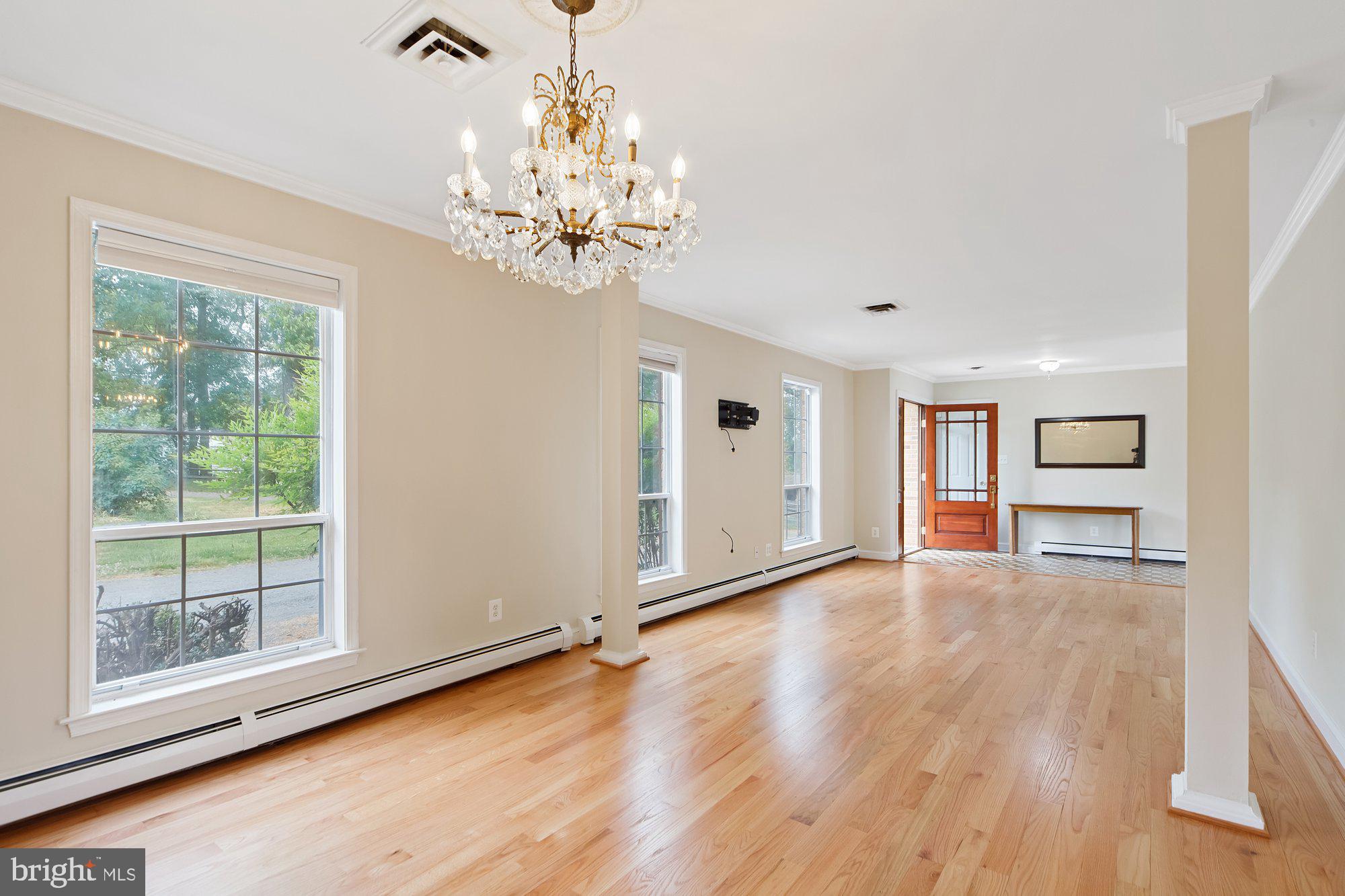 21772 Watson Road Leesburg, VA 20175 - Photo 3 of 31 Gallery Image 3