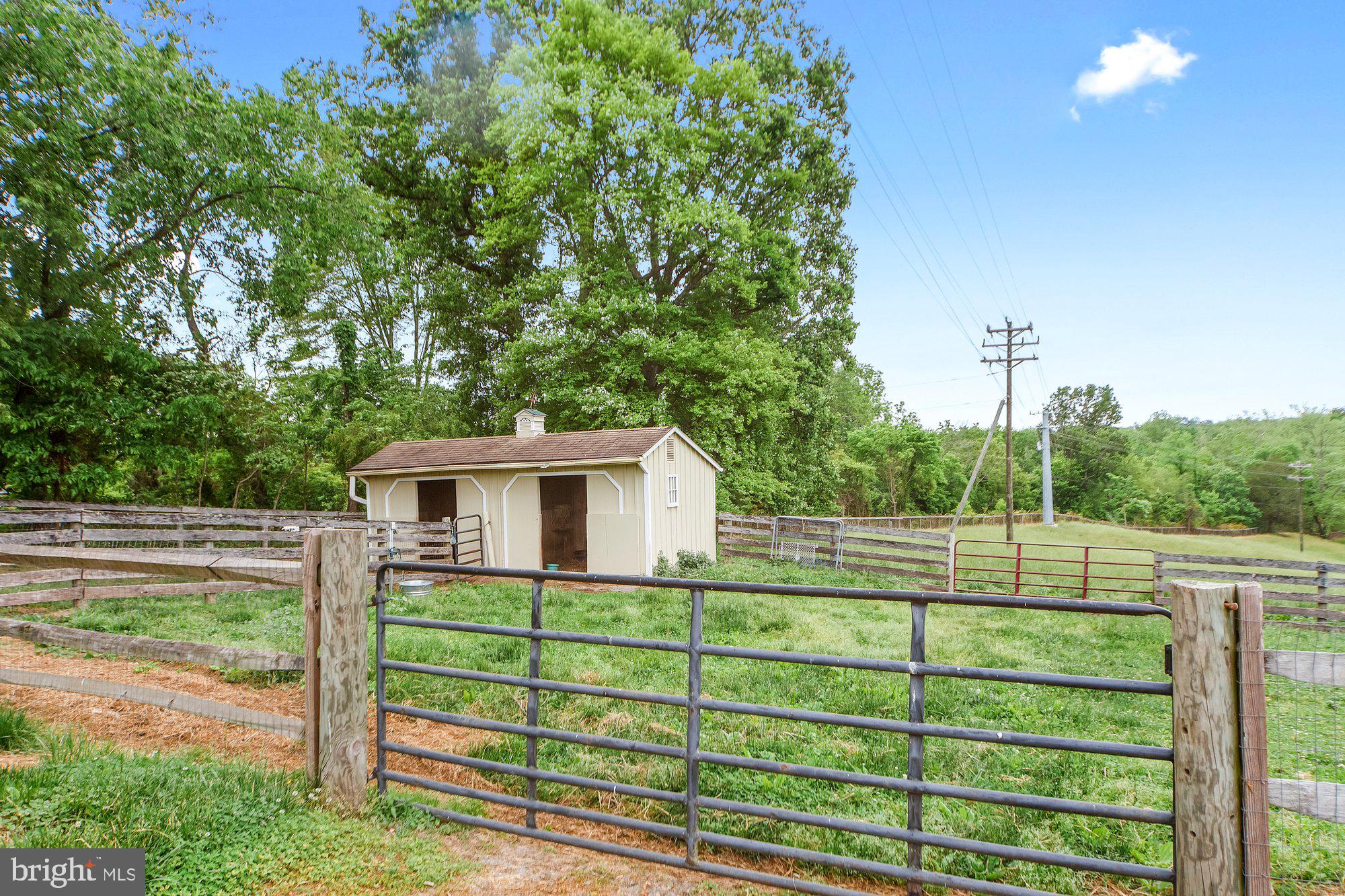 21772 Watson Road Leesburg, VA 20175 - Photo 23 of 31 Gallery Image 23