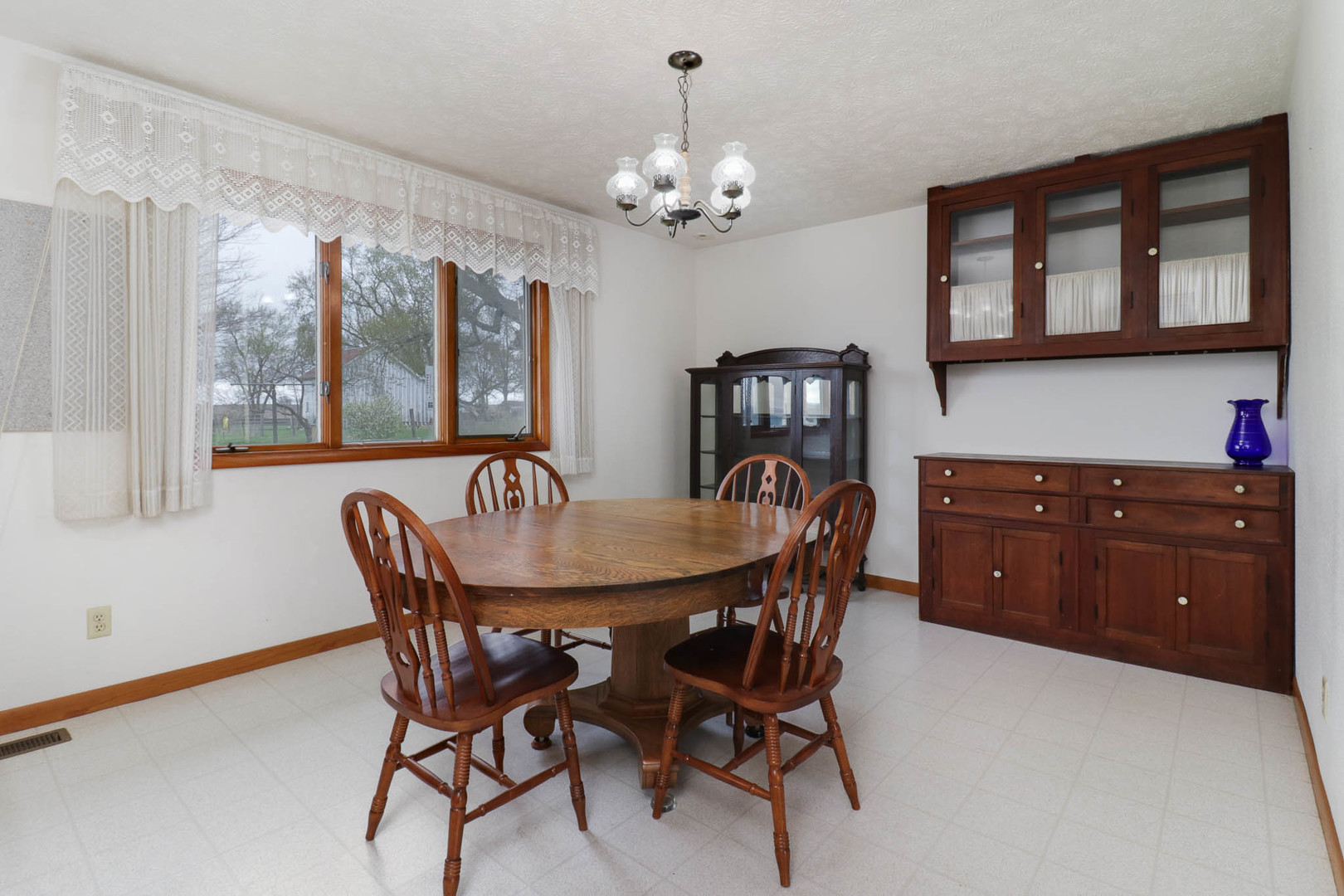 1109 West 4th Street Delavan, IL 61734 - Photo 9 of 52