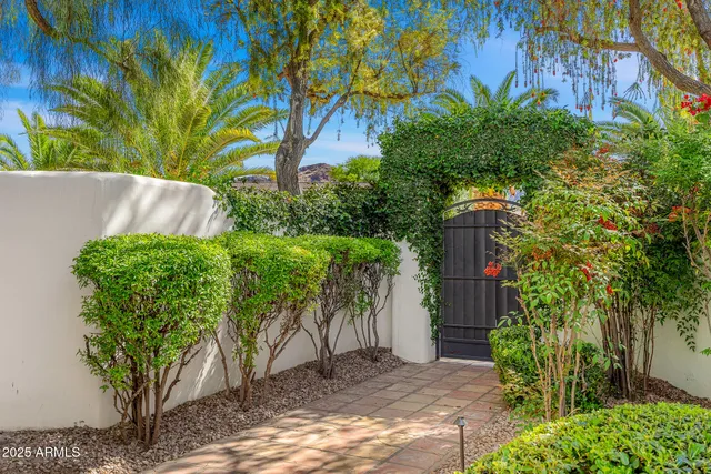 $3,750,000 | 5838 East Berneil Lane, Paradise Valley, AZ 85253