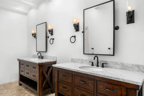 $3,750,000 | 5838 East Berneil Lane, Paradise Valley, AZ 85253