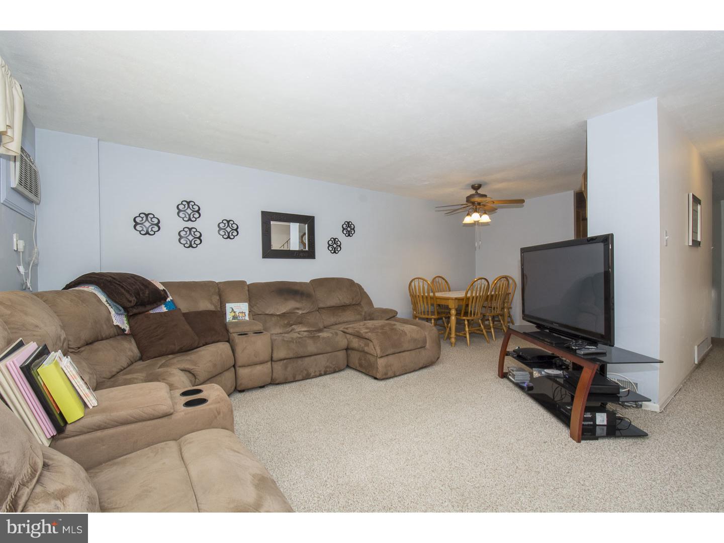 3330 Morning Glory Road Philadelphia, PA 19154 - Photo 8 of 25