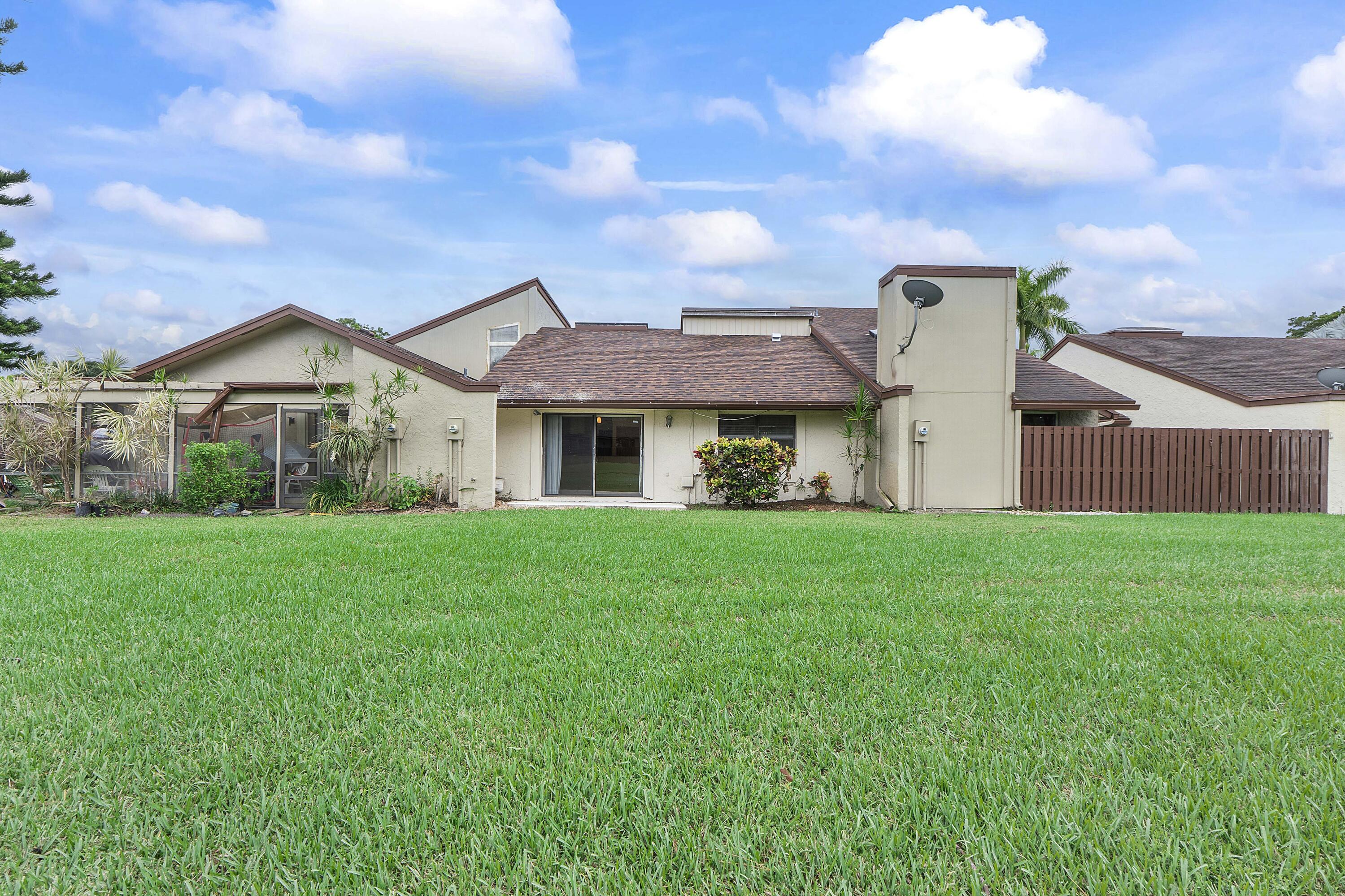 22686 Vistawood Way Boca Raton, FL 33428 - Photo 28 of 52 22686 Vistawood Way_038