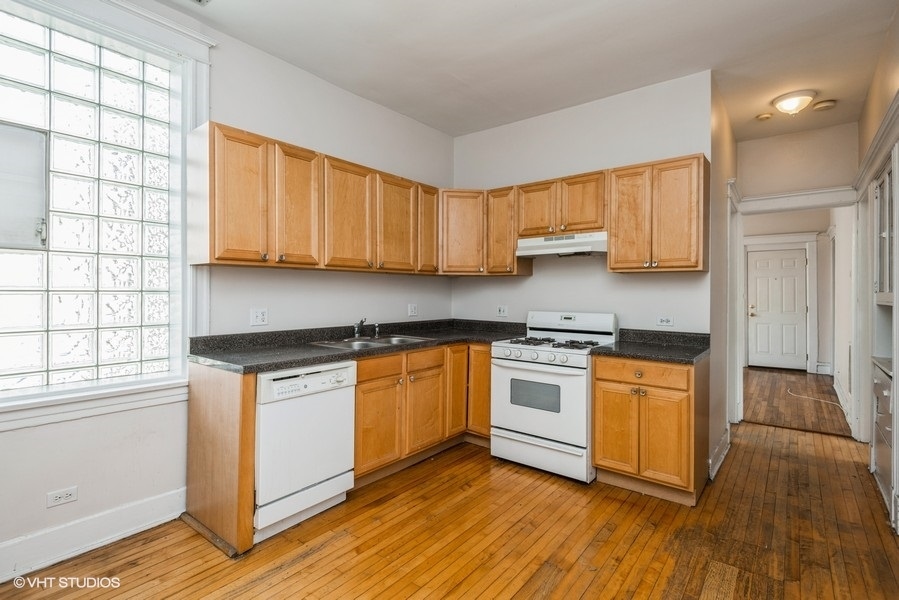 2135 West Division Street, Unit 2R Chicago, IL 60622 - Photo 4 of 10