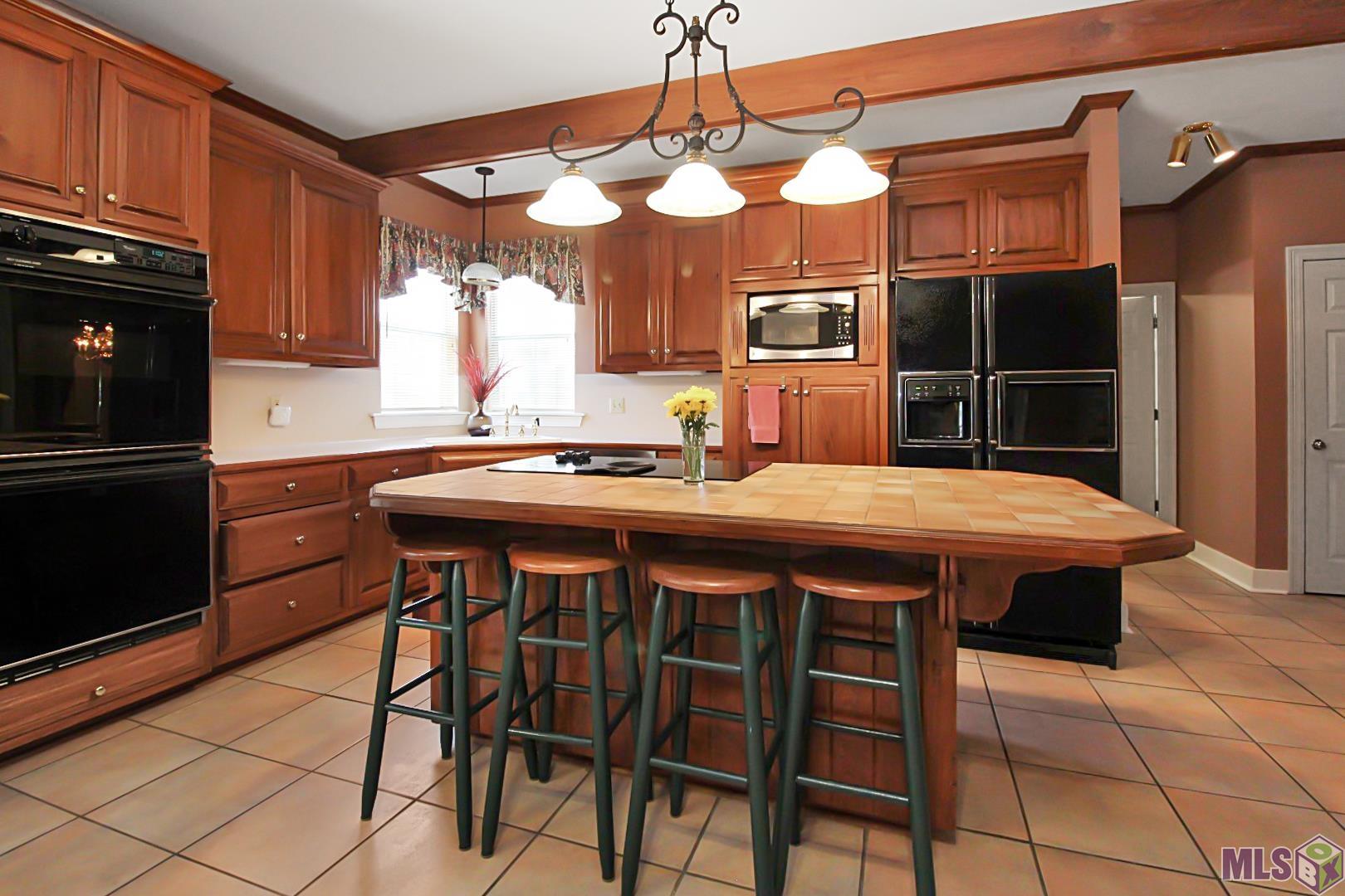 6910 South Fieldgate Court Baton Rouge, LA 70808 - Photo 5 of 28 Gallery Image 5
