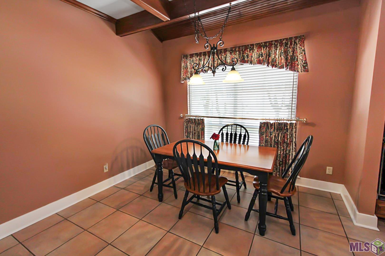 6910 South Fieldgate Court Baton Rouge, LA 70808 - Photo 7 of 28 Gallery Image 7