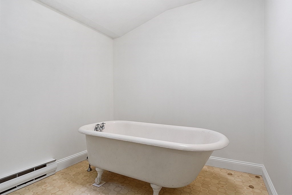 37 Skelton Road Burlington, MA 01803 - Photo 23 of 40 Gallery Image 23