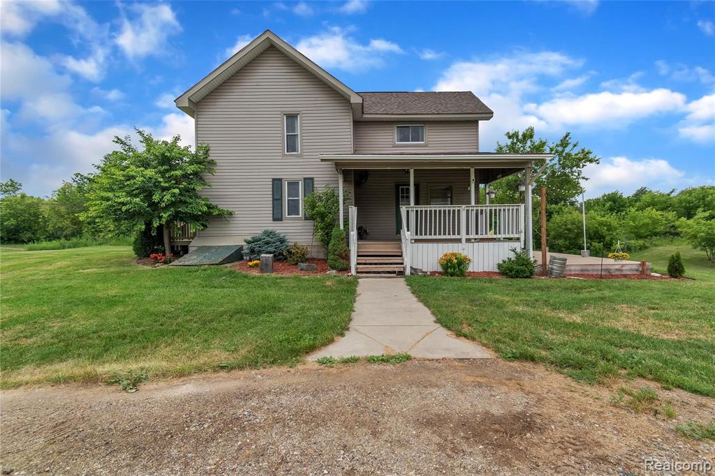 5485 Faussett Road Howell, MI 48855 - Photo 4 of 32