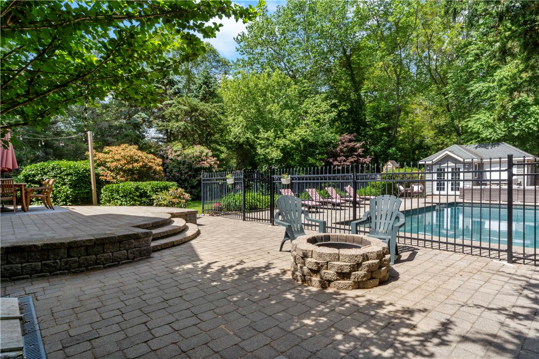 134 Wickham Road North Kingstown, RI 02852 - Photo 3 of 45