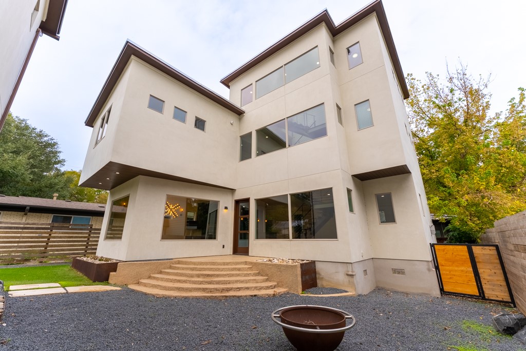 716 Post Oak Street Austin, TX 78704 - Photo 1 of 39