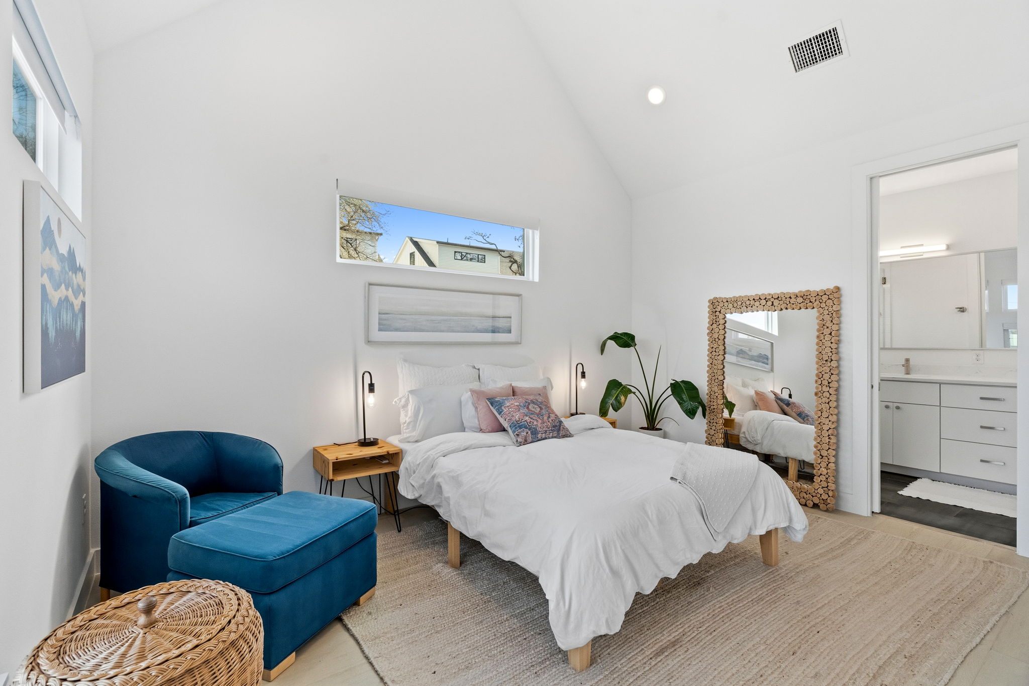 2508 Paramount Avenue, Unit B Austin, TX 78704 - Photo 23 of 40 The second primary suite on the second level lis situated under soaring vaulted ceilings with well placed windows and a large walk-in closet.