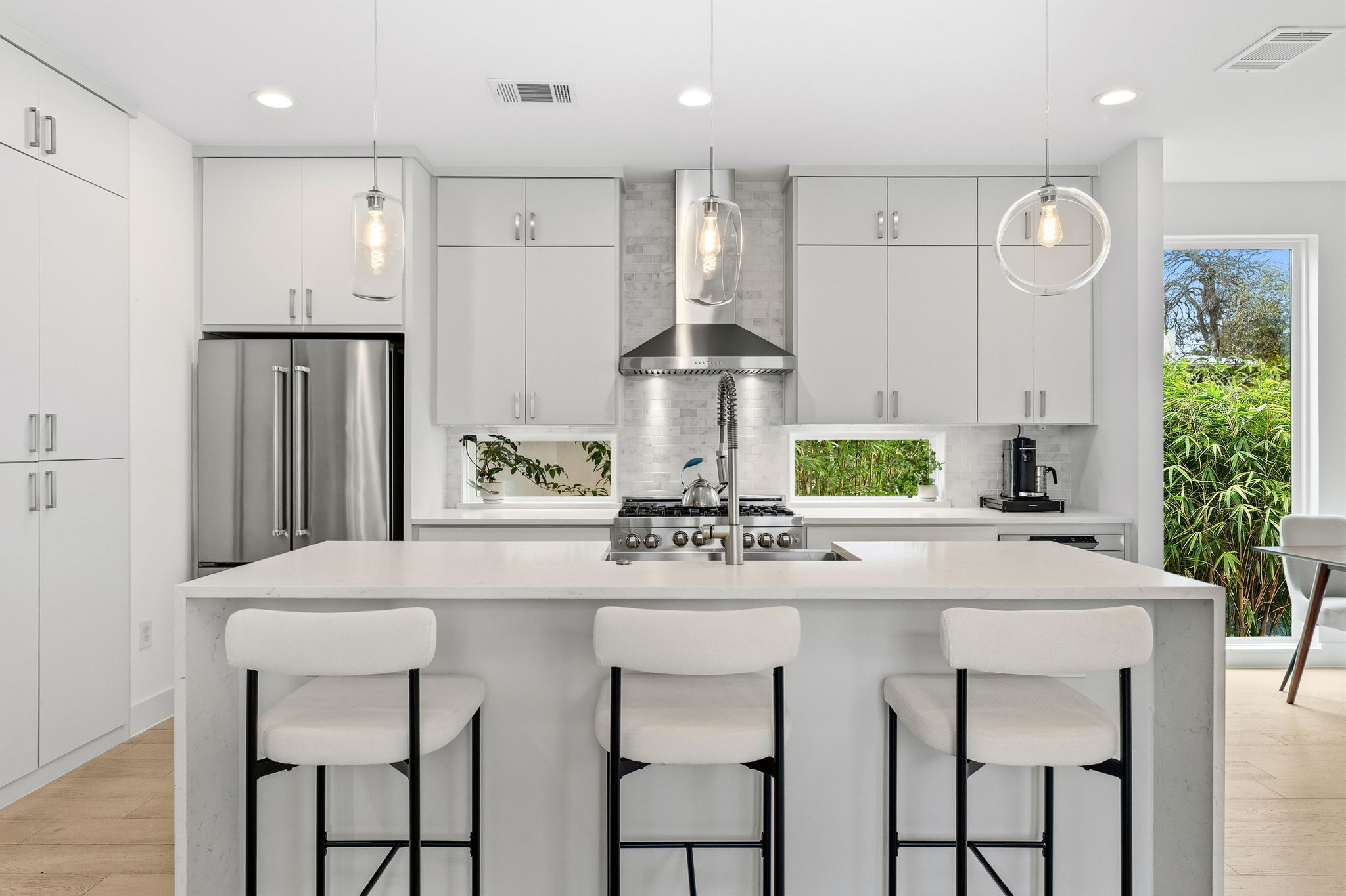 2508 Paramount Avenue, Unit B Austin, TX 78704 - Photo 9 of 40 The entertainer's island is perfect for gathering and casual eats.