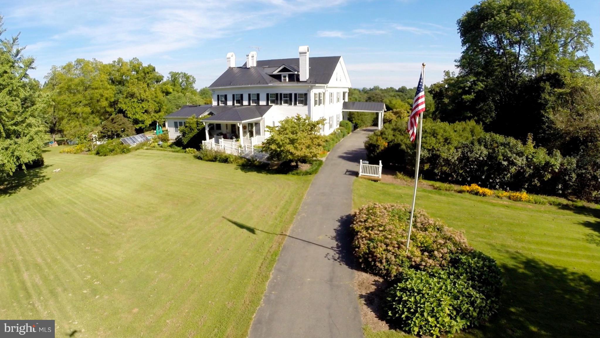 17542 Canby Road Leesburg, VA 20175 - Photo 27 of 30 REAR ELEVATION, CIRCULAR DRIVE