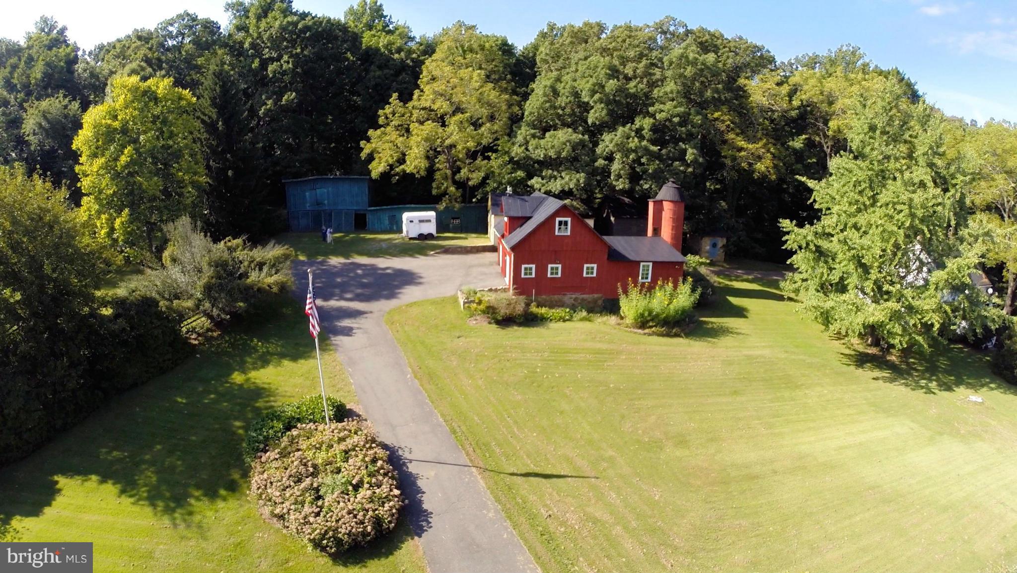 17542 Canby Road Leesburg, VA 20175 - Photo 28 of 30 4 CAR GARAGE, ORIGINAL BARNS
