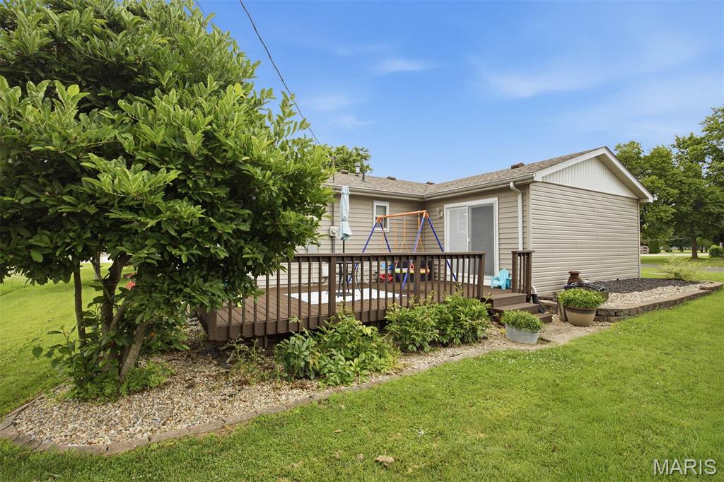 2210 Broadway Highland, IL 62249 - Photo 37 of 41
