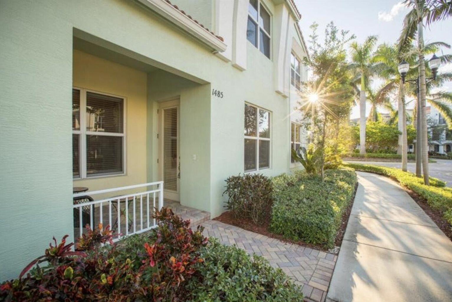1485 Northwest 48th Drive Boca Raton, FL 33431 - Photo 2 of 32 20220801233221563110000000-o