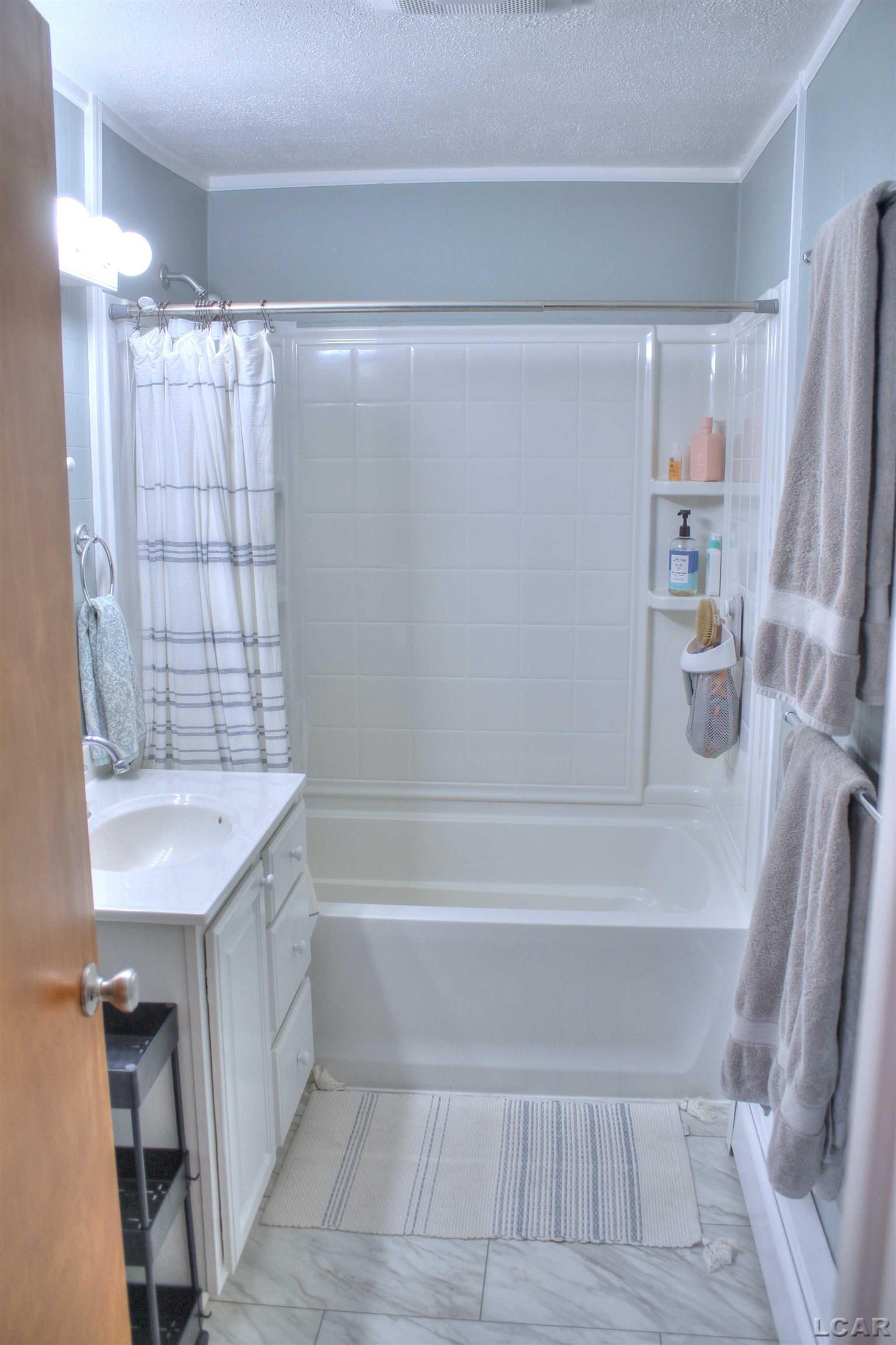3850 Kaiser Road Tecumseh, MI 49286 - Photo 18 of 30 50128615-17.JPG