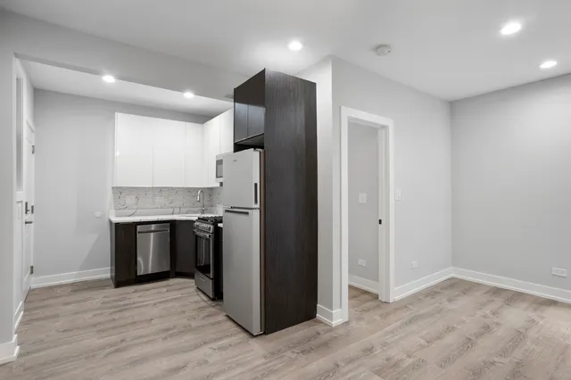 $1,550 | 1651 West Jonquil Terrace, Unit 10, Chicago, IL 60626