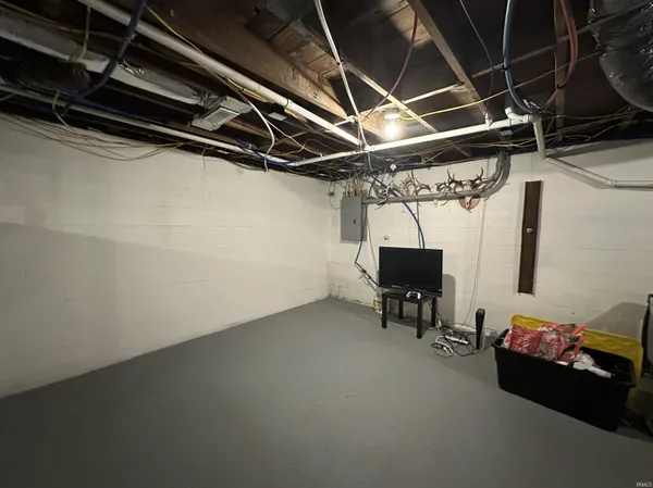 $199,900 | 8357 St Road West, Springville, IN 47462