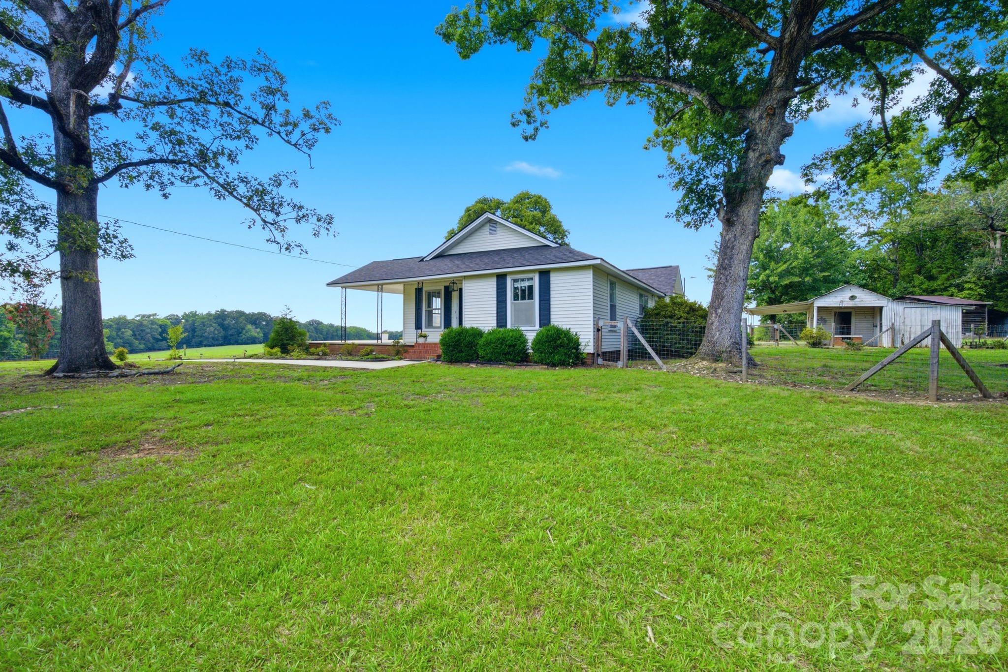 3041 Pink Plyler Road Lancaster, SC 29720 - Photo 4 of 40 Gallery Image 4