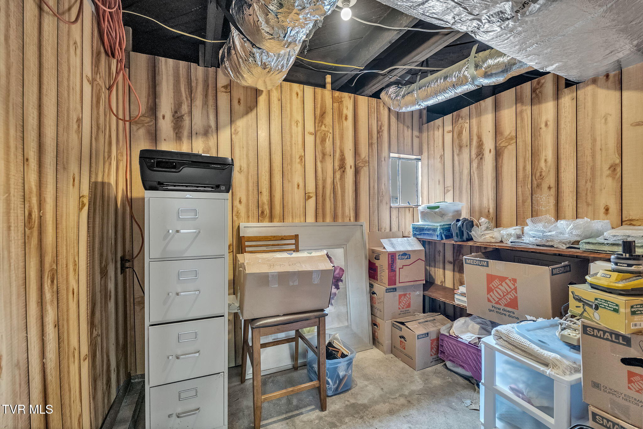 913 Maryland Avenue Bristol, TN 37620 - Photo 29 of 41 basement storage