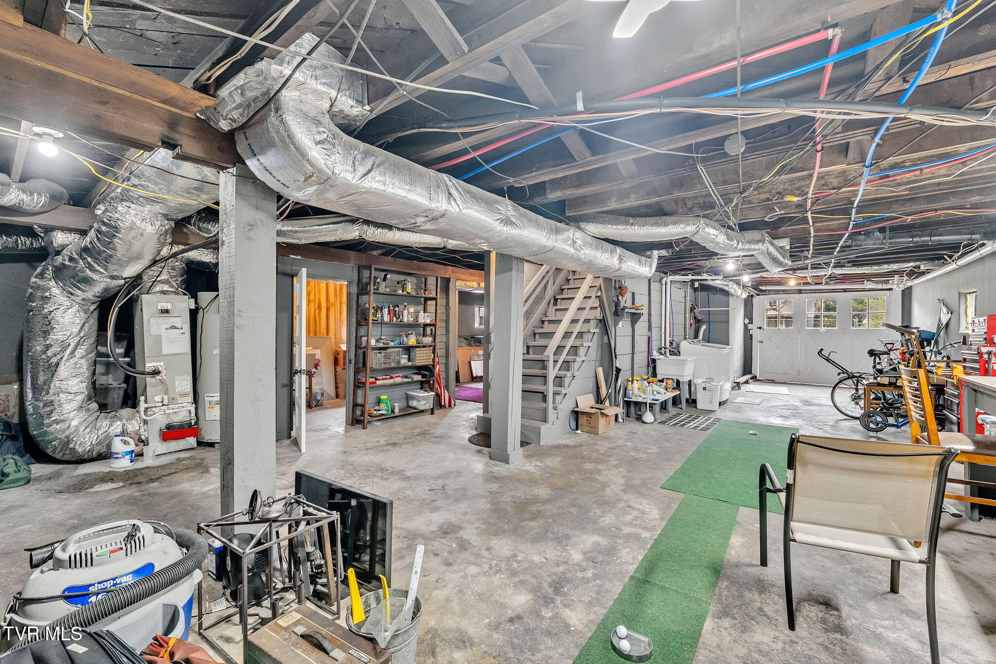 913 Maryland Avenue Bristol, TN 37620 - Photo 32 of 41 Basement