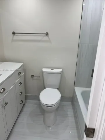 $189,900 | 5900 Northwest 44th Street, Unit 405, Lauderhill, FL 33319