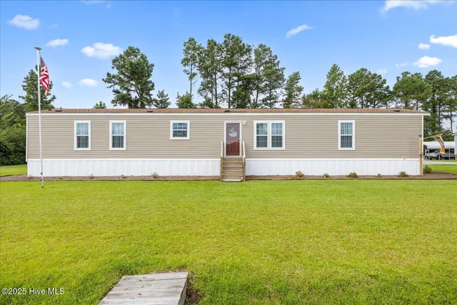 $190,000 | 446 Chicken Neck Road, Teachey, NC 28464