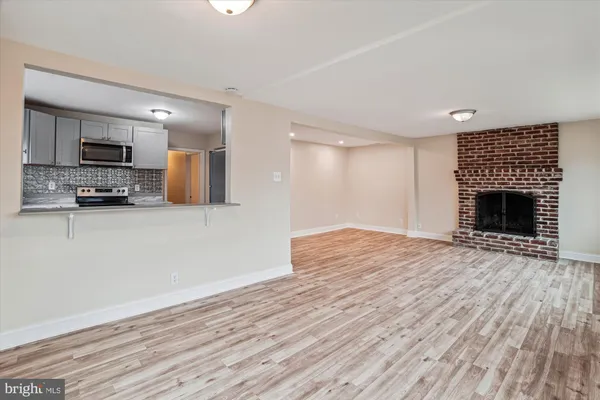 $2,695 | 3736 Beach Dr Boulevard, Edgewater, MD 21037
