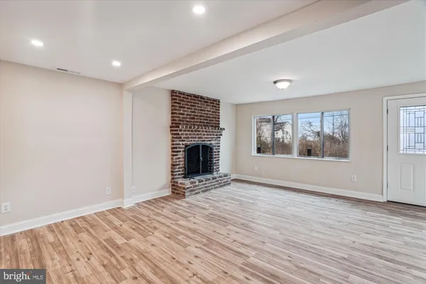 $2,695 | 3736 Beach Dr Boulevard, Edgewater, MD 21037
