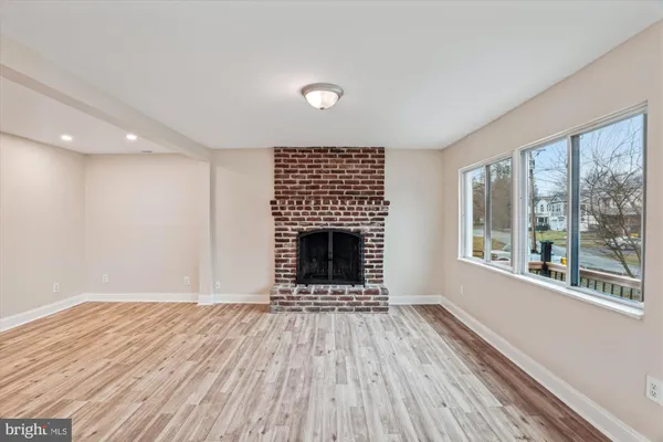 $2,695 | 3736 Beach Dr Boulevard, Edgewater, MD 21037