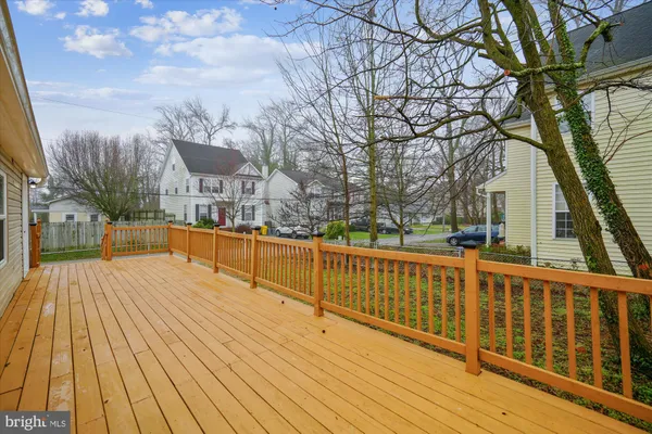 $2,695 | 3736 Beach Dr Boulevard, Edgewater, MD 21037