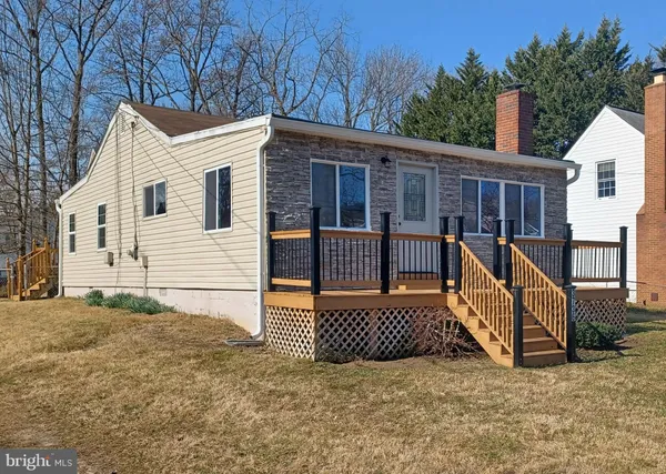 $2,695 | 3736 Beach Dr Boulevard, Edgewater, MD 21037