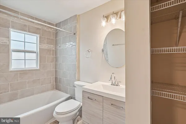 $2,695 | 3736 Beach Dr Boulevard, Edgewater, MD 21037