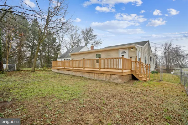 $2,695 | 3736 Beach Dr Boulevard, Edgewater, MD 21037