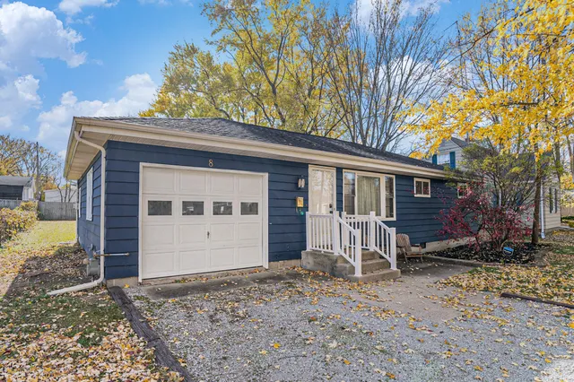 $374,000 | 8 Poplar Street, Three Oaks, MI 49128