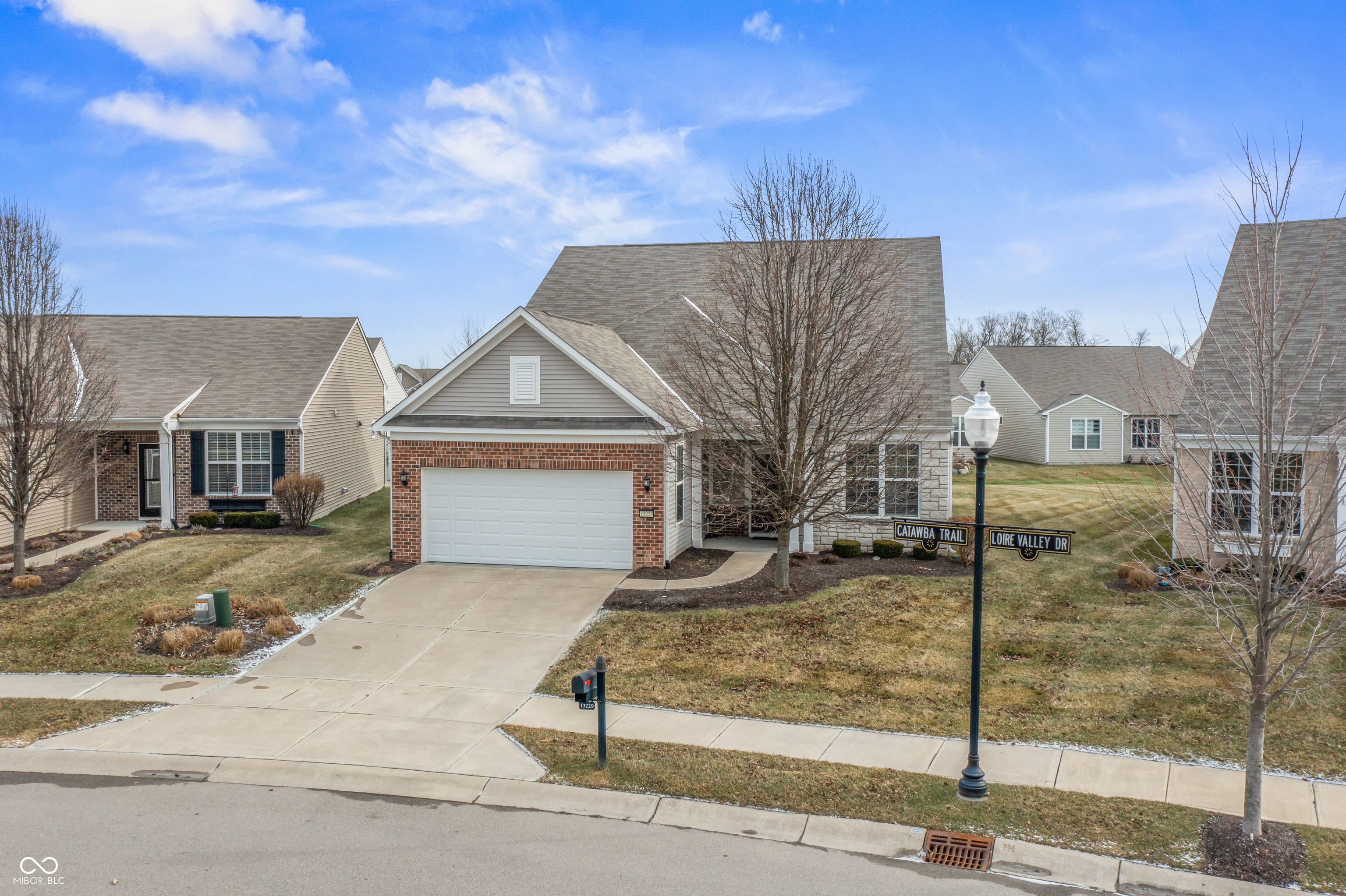 13229 Catawba Trail Fishers, IN 46037 - Photo 2 of 42