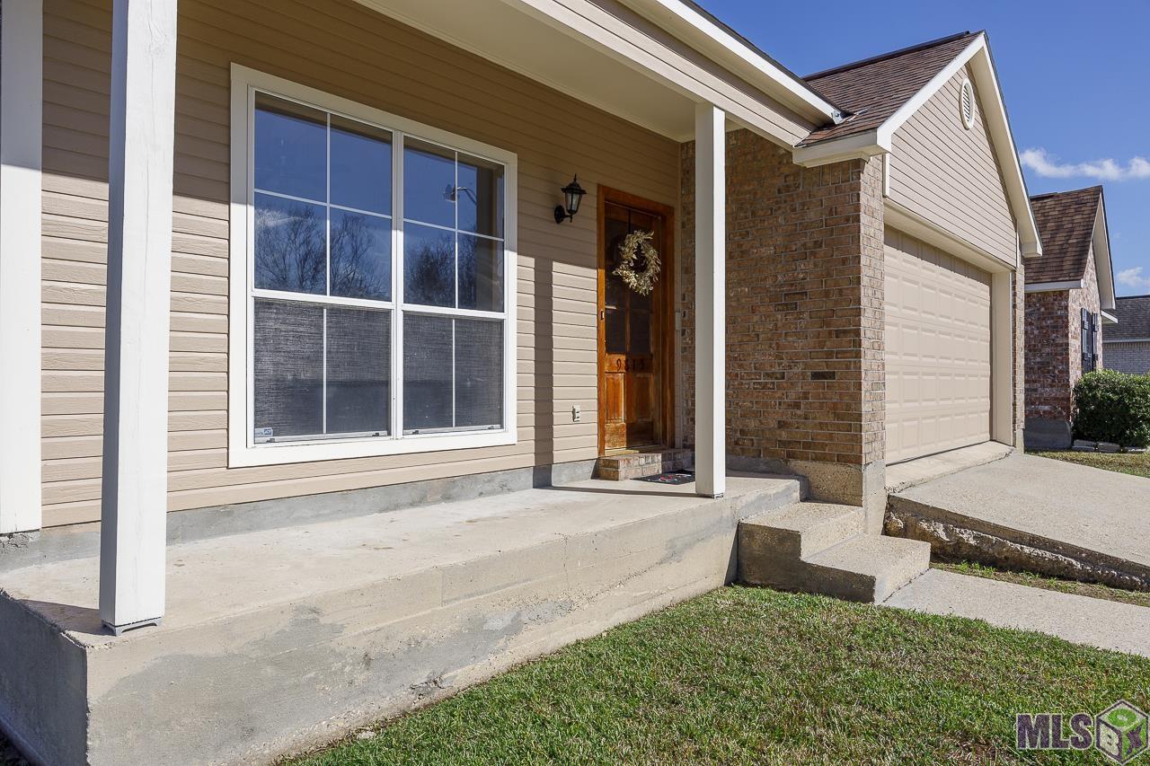 9815 Blakemore Avenue Baton Rouge, LA 70810 - Photo 2 of 34 Gallery Image 2