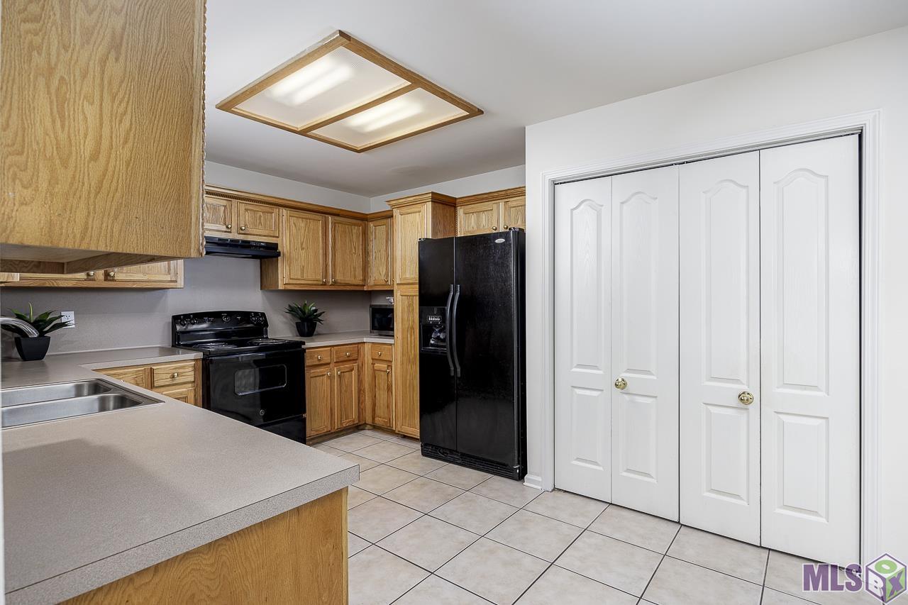 9815 Blakemore Avenue Baton Rouge, LA 70810 - Photo 5 of 34 Gallery Image 5