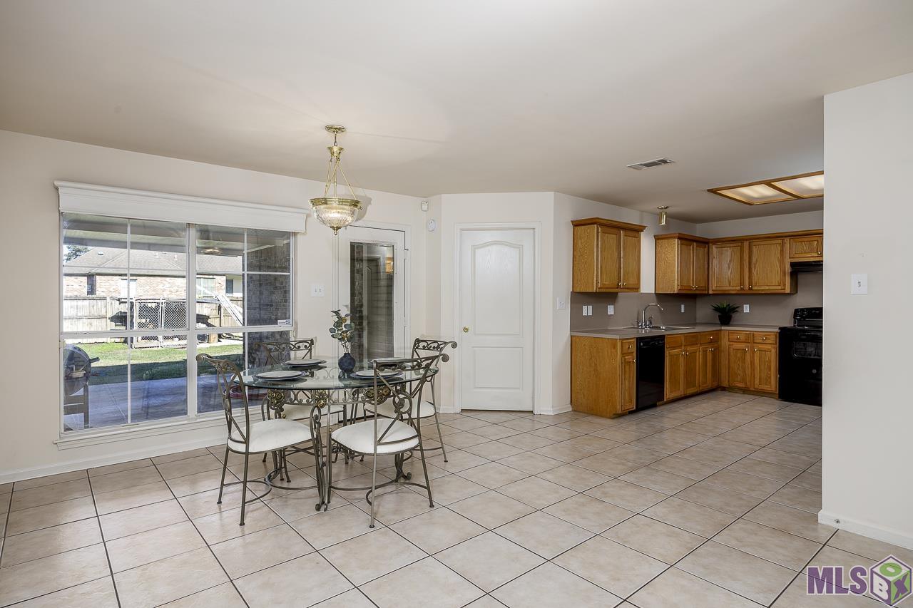 9815 Blakemore Avenue Baton Rouge, LA 70810 - Photo 7 of 34 Gallery Image 7
