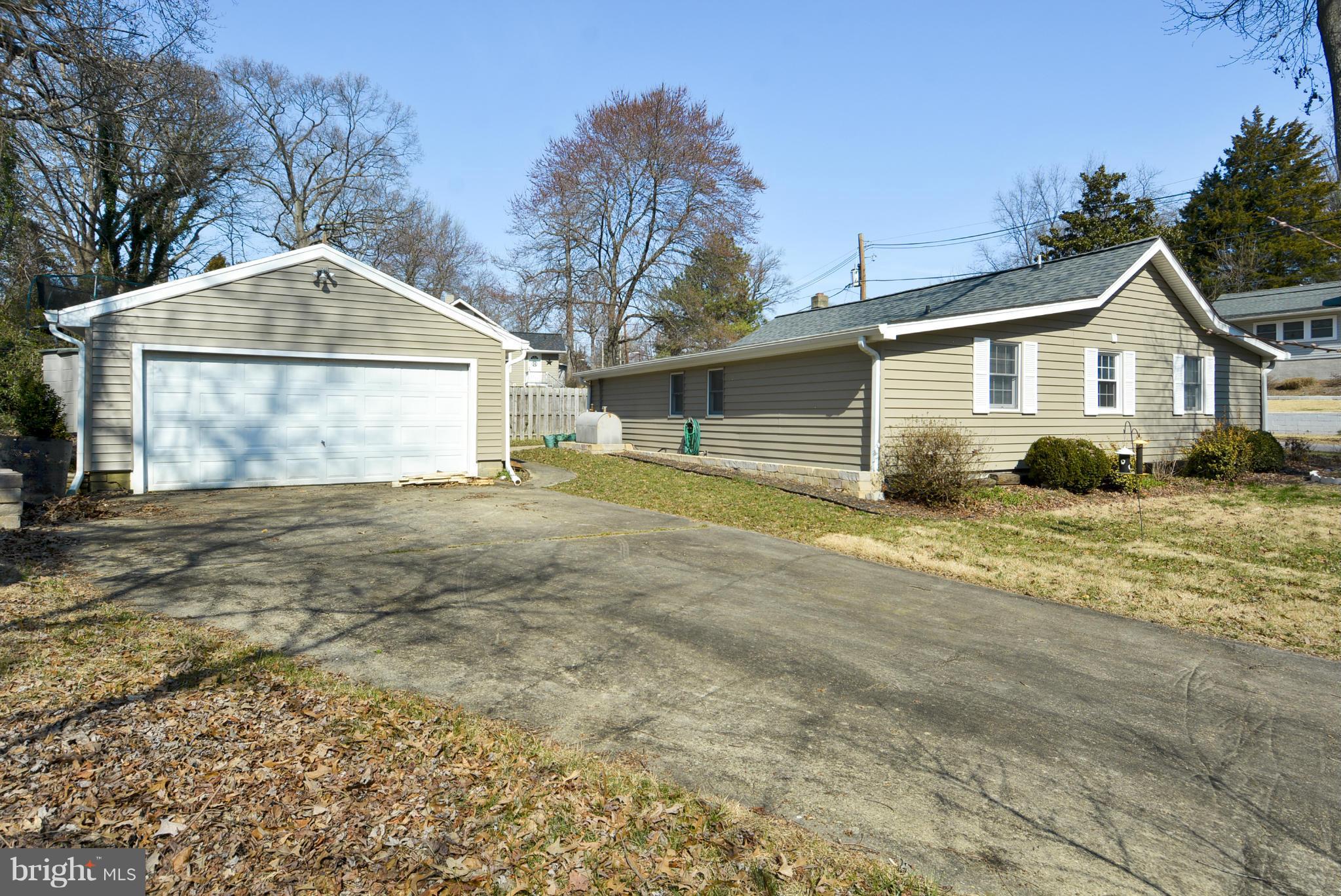 510 Forest Road Riva, MD 21140 - Photo 2 of 26 Exterior (Rear)