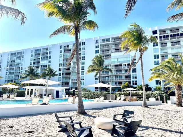 a view of a pathway both side of building