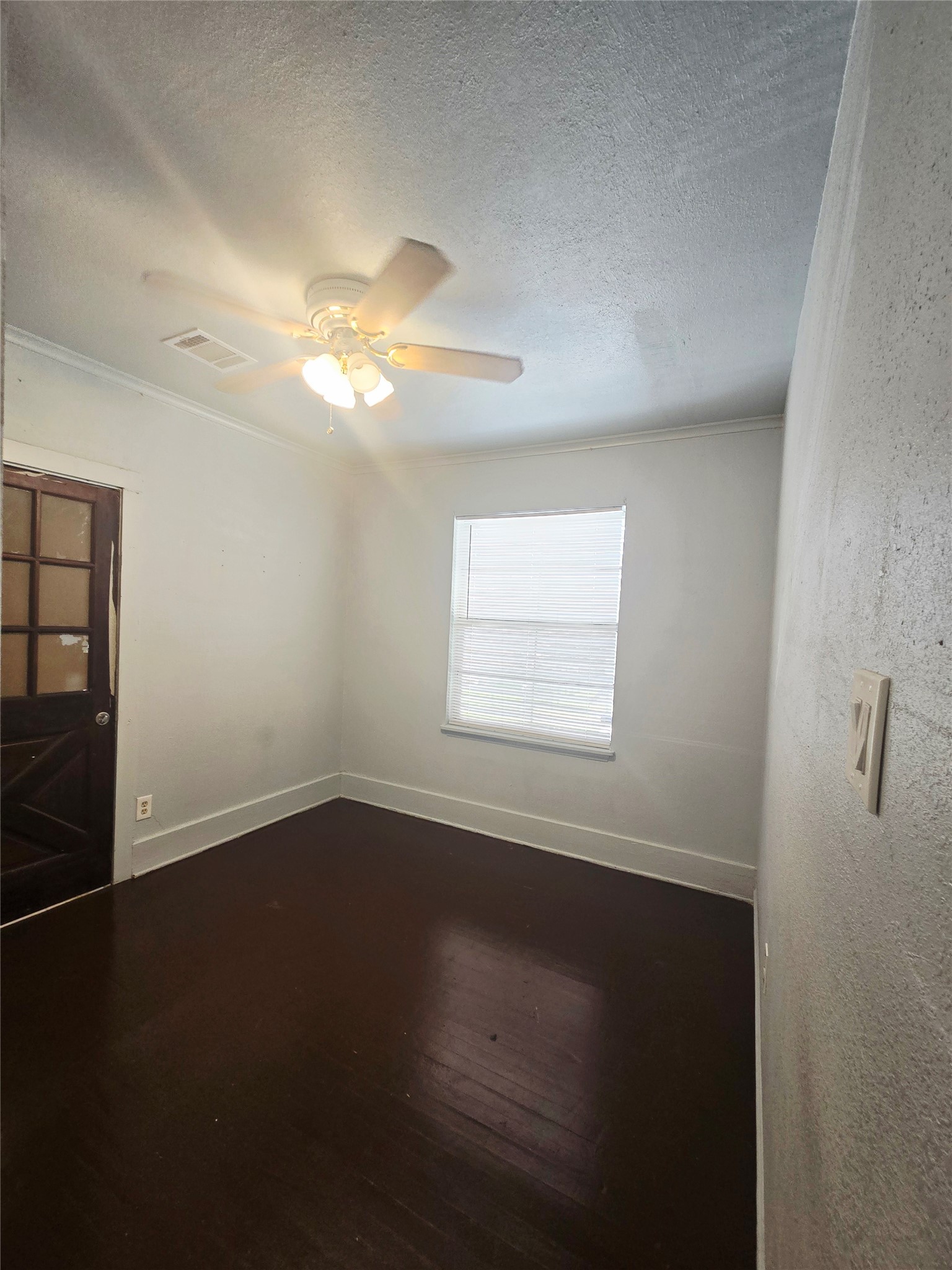 5709 Craig Street Houston, TX 77023 - Photo 11 of 19