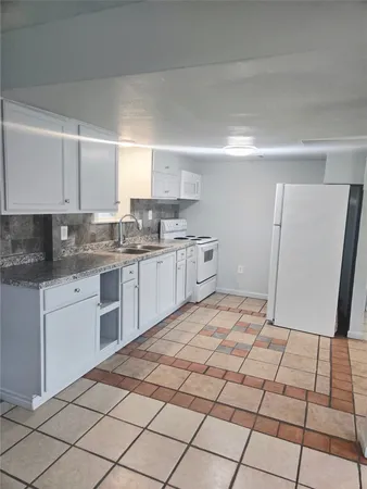 $1,800 | 5709 Craig Street, Houston, TX 77023