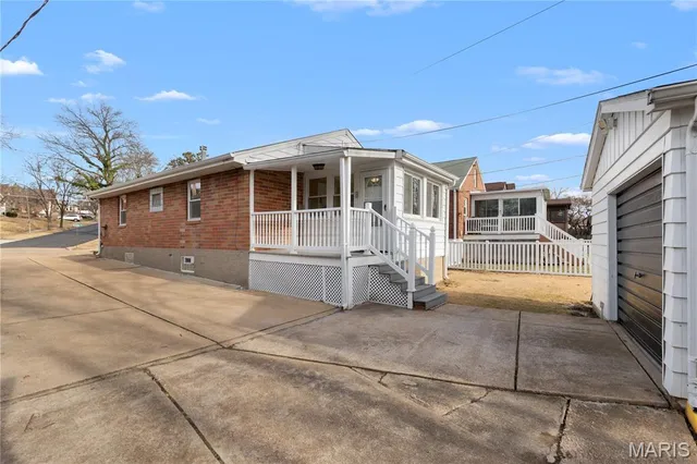 $225,000 | 7530 Williams Avenue, Maplewood, MO 63143