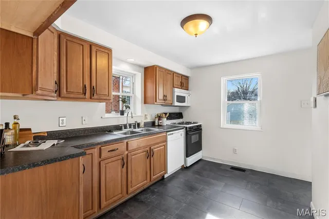 $225,000 | 7530 Williams Avenue, Maplewood, MO 63143