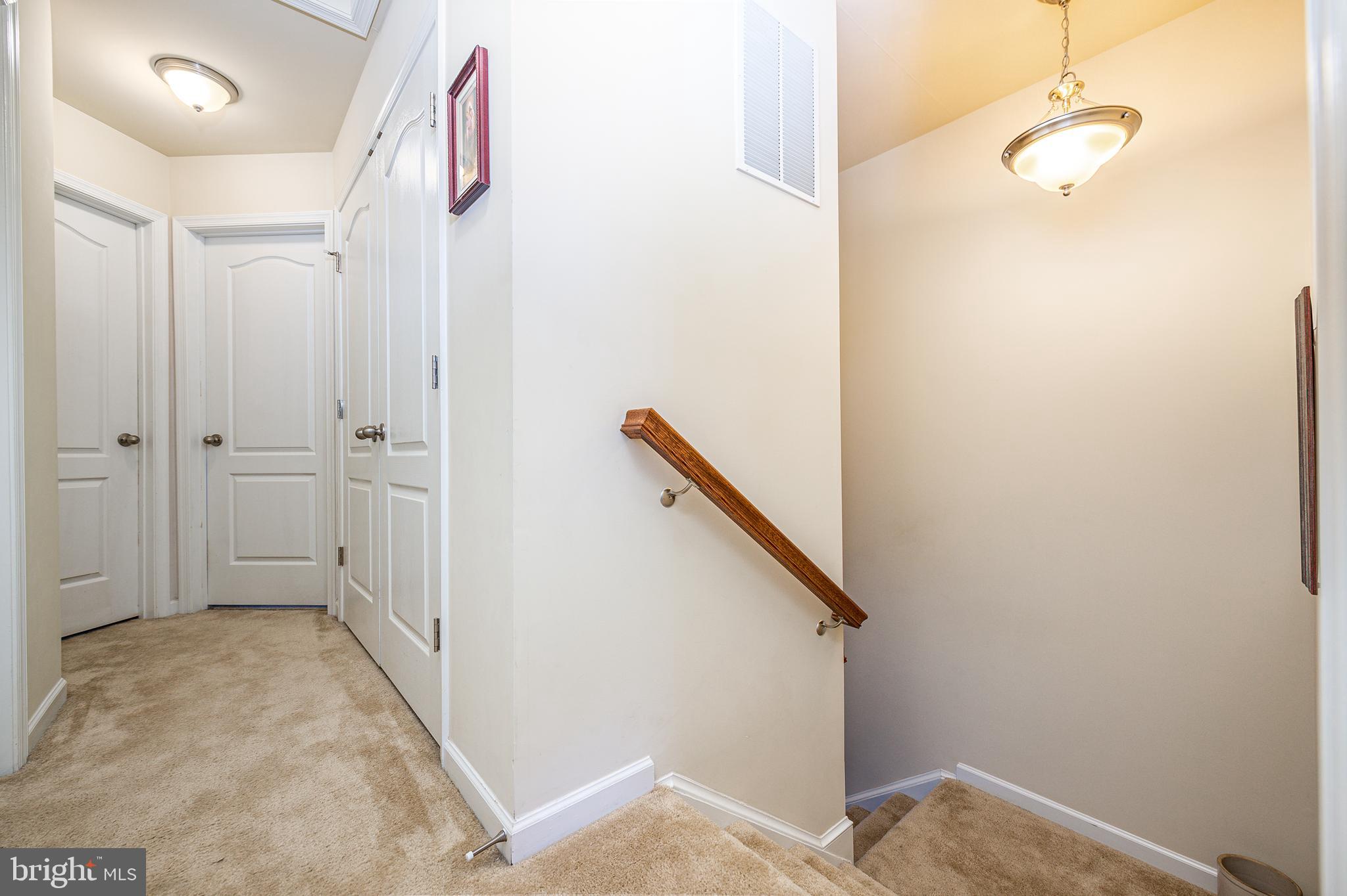 172 Schramm Loop Stephens City, VA 22655 - Photo 19 of 34 Upper level hallway