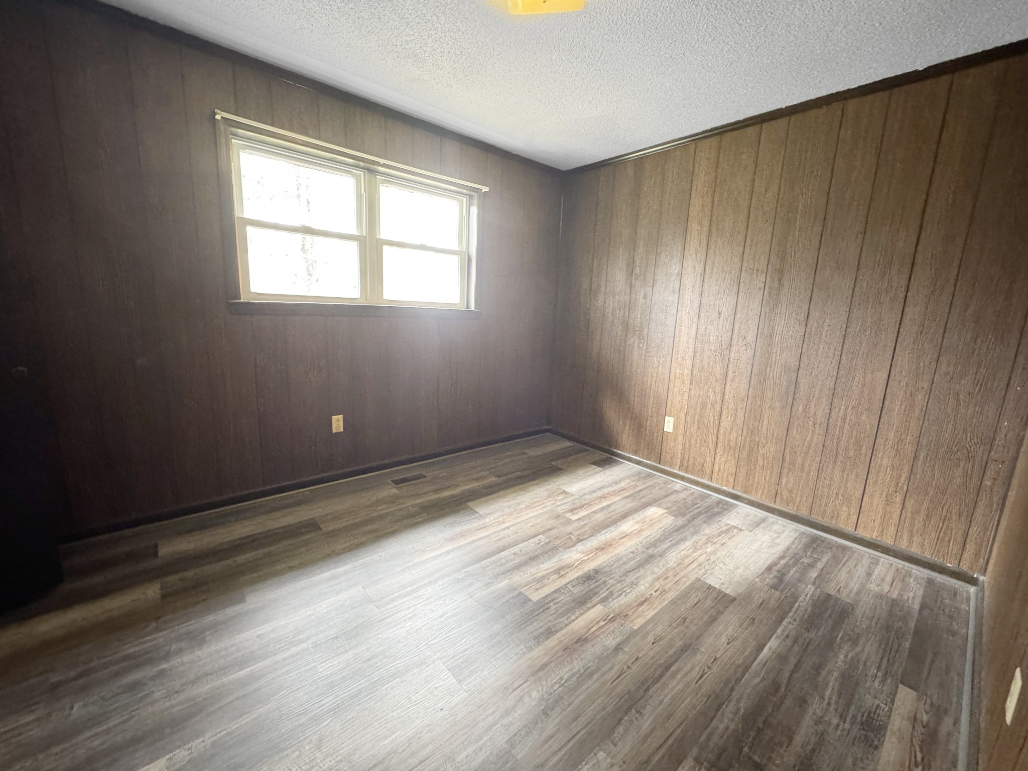 2289 Cumberland City Road Dover, TN 37058 - Photo 12 of 27