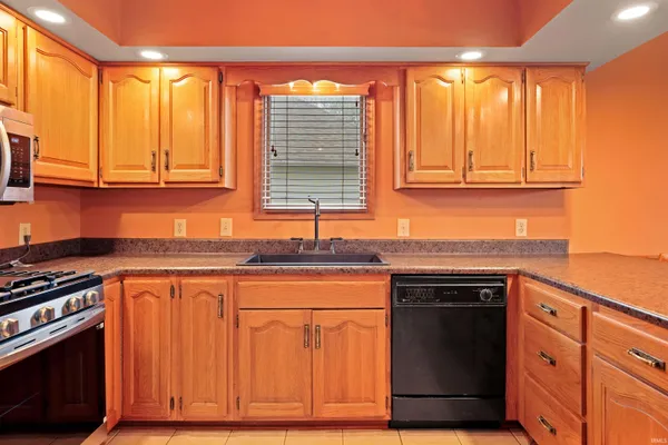 $295,000 | 6304 Baychester Drive, Fort Wayne, IN 46815