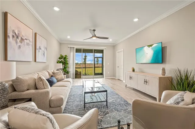 $3,300 | 11821 Venetian Lagoon Drive, Unit 104, Fort Myers, FL 33913